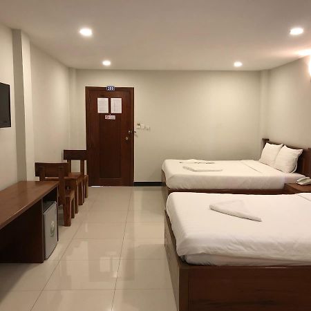 Regal Home Guesthouse Phnom Penh Exterior photo